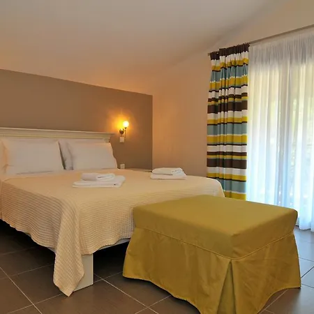 Ntinas Filoxenia & 4* Skala Potamia (Thasos)