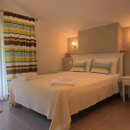 Hotel apartamentowy Ntinas Filoxenia & Skala Potamia (Thasos)