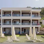 Ntinas Filoxenia & Apart-hotel