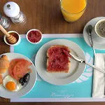 Ntinas Filoxenia & スカラ・ポタミアス