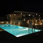 Ntinas Filoxenia & 4* スカラ・ポタミアス