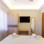 アパートホテル Ntinas Filoxenia &