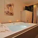 Ntinas Filoxenia & アパートホテル