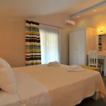 アパートホテル Ntinas Filoxenia &