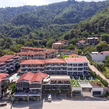 Ntinas Filoxenia Hotel&spa Apartahotel