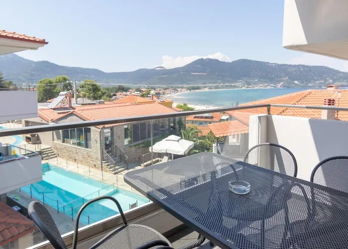 Ntinas Filoxenia & アパートホテル スカラ・ポタミアス