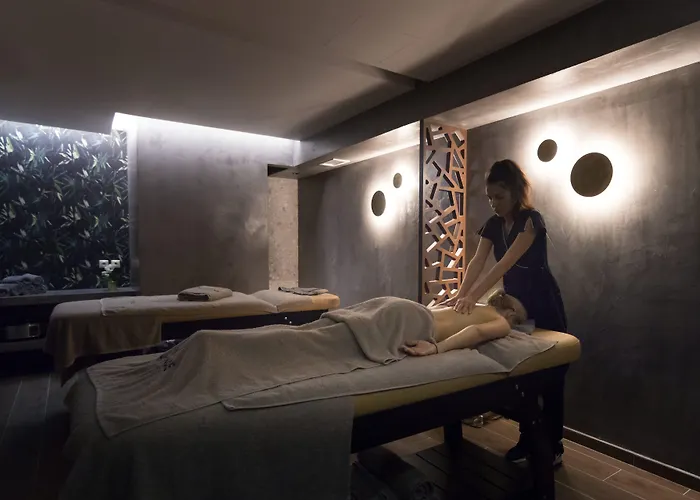 Ntinas Filoxenia & スカラ・ポタミアス