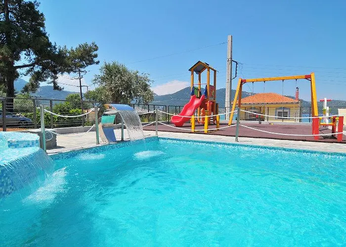 アパートホテル Ntinas Filoxenia & スカラ・ポタミアス