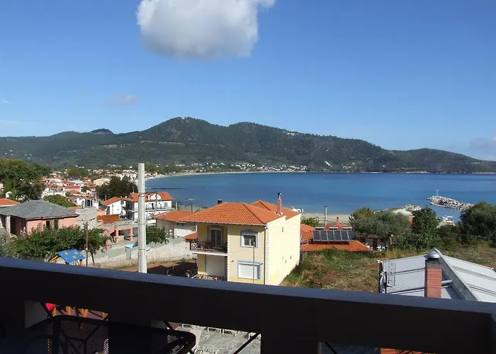 アパートホテル Ntinas Filoxenia & スカラ・ポタミアス