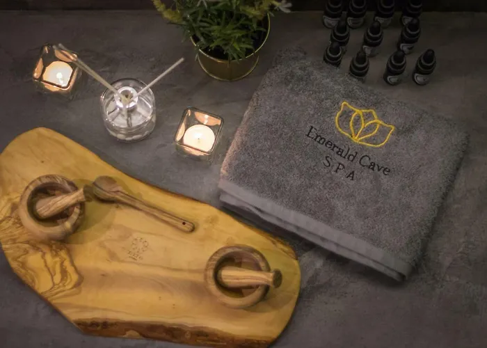 アパートホテル Ntinas Filoxenia & 4*